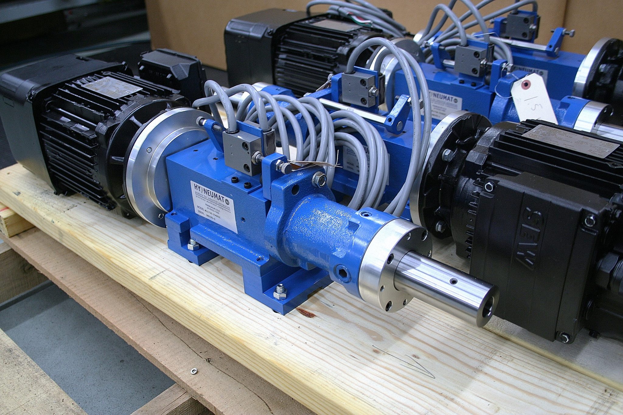 MLS175 LeadScrew Tapping Units Hypneumat, Inc.